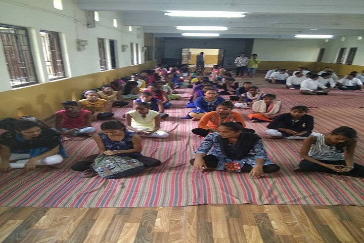 https://cache.careers360.mobi/media/colleges/social-media/media-gallery/18970/2021/3/2/Yoga of College of Applied Science and Professional Studies College Navsari_Others.jpg